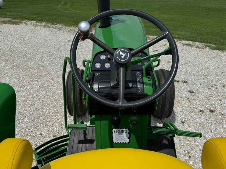 john-deere-4320-image-27