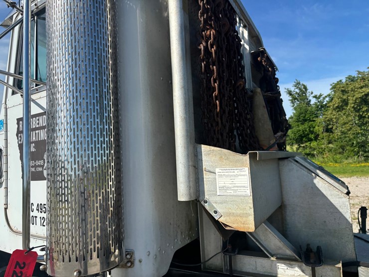 1988-peterbilt-377-image-14