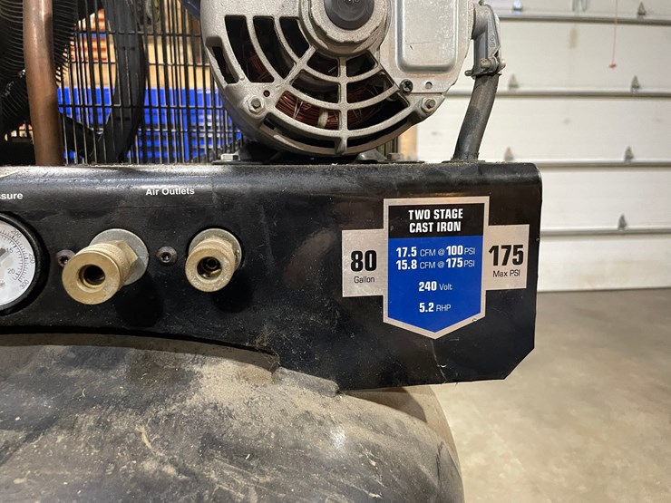 #7109-•-industrial-air-8-gallon-air-compressor-image-9