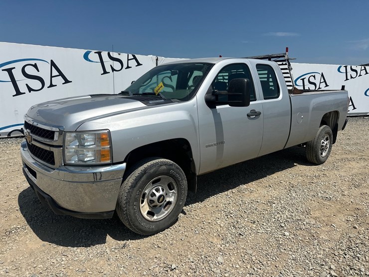 2013-chevrolet-2500-image-1