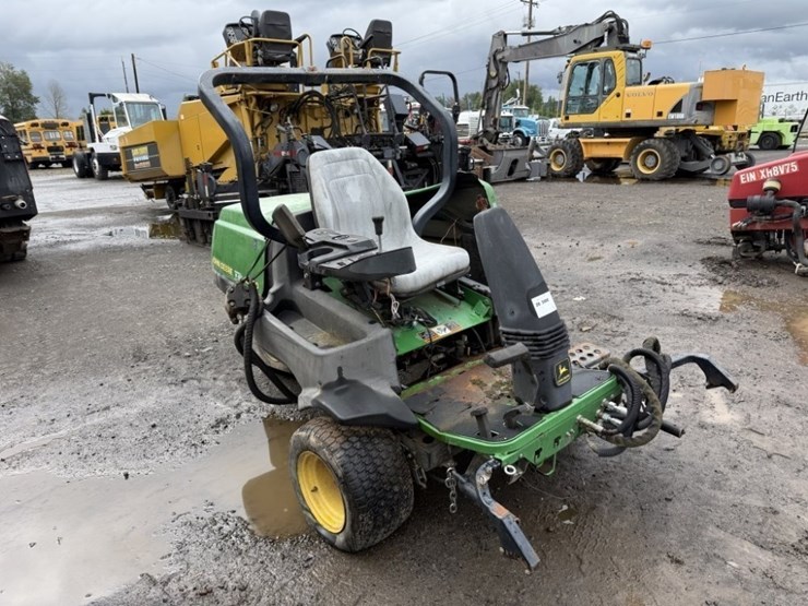 john-deere-2500-image-2