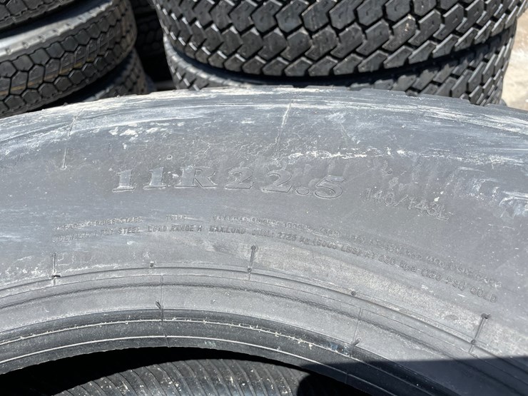 #6520-•-set-of-(4)-semi-tires-image-6