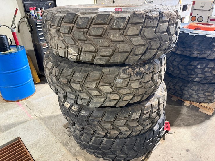 #1478-•-michelin-14.00r20-tires-image-3