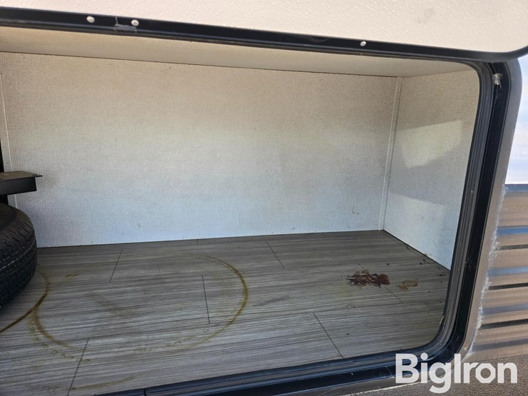 2021-keystone-hideout-290qb-t/a-travel-trailer-image-9