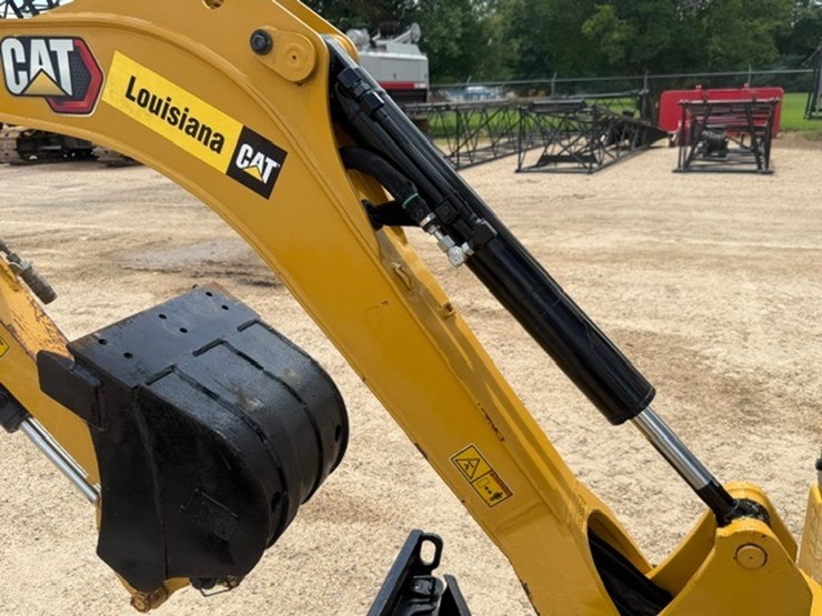 caterpillar-301.8-image-44