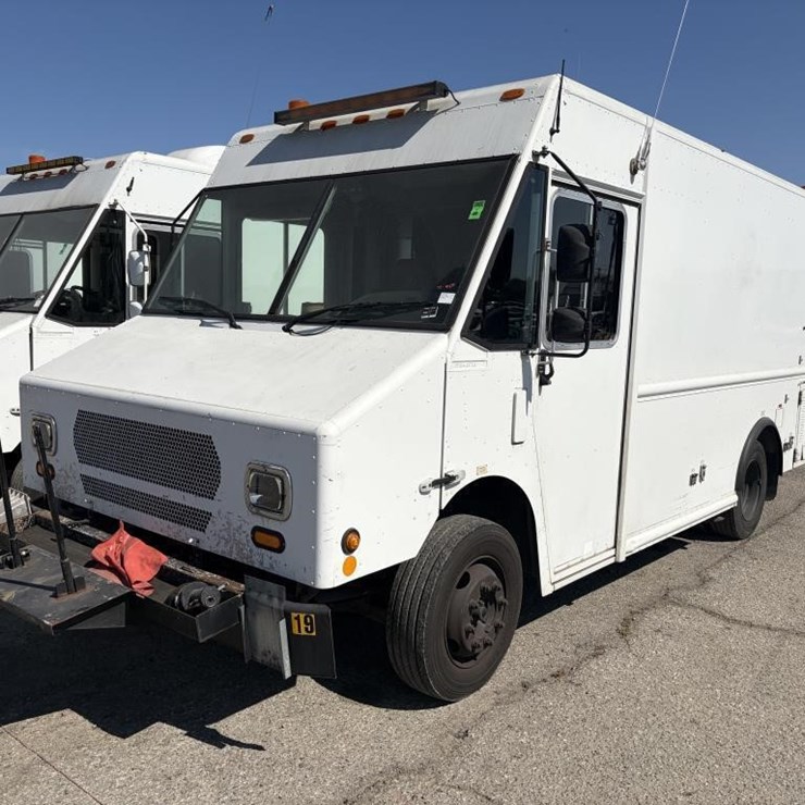2008 WORKHORSE W62