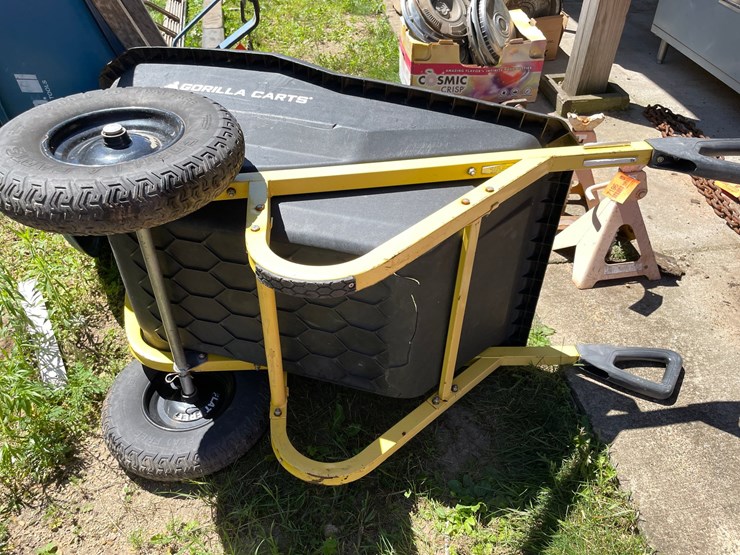 #7155-•-gorilla-cart-poly-tub-2-wheel-cart-image-11