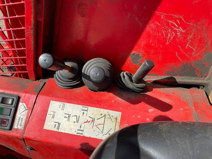 #6052-•-manitou-piggyback-forklift-image-23