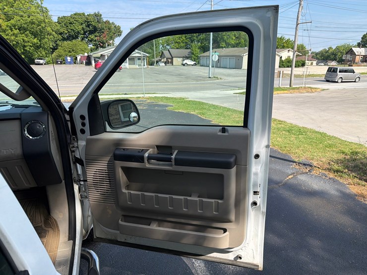 2008-ford-f250-xlt-image-54