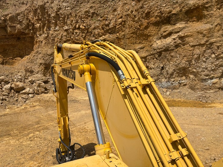 komatsu-pc200-lc-6le-image-45
