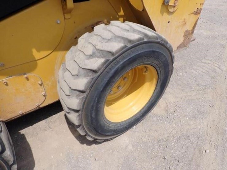 2019-caterpillar-236d-skid-steer-cat0236dlbgz05393-image-35