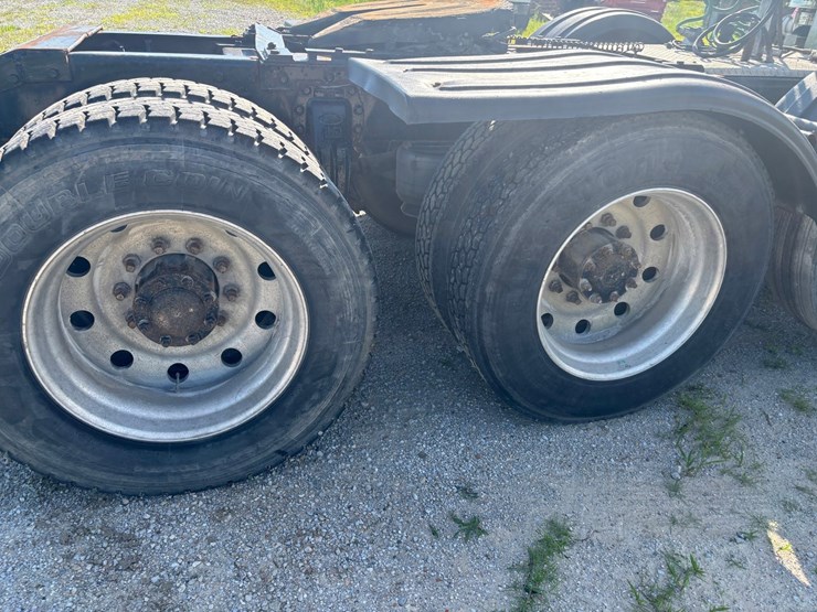 1988-peterbilt-377-image-98