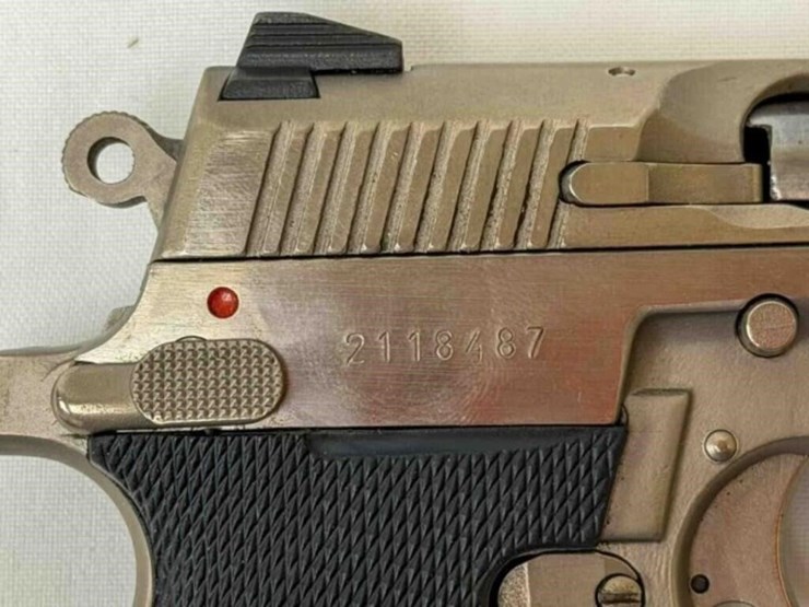 interarms-star-pistol-image-12