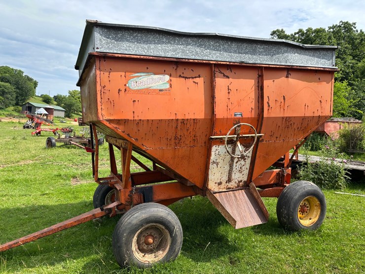 #2226-•-bradford-gravity-box-wagon-image-2