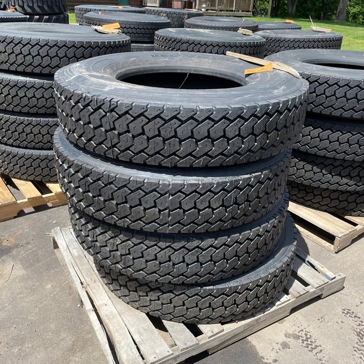 #6516 • Set of (4) Semi Tires