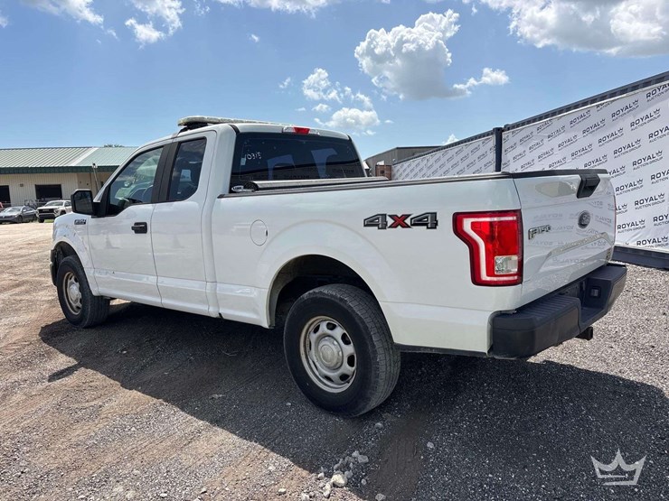 2017-ford-f150-image-3