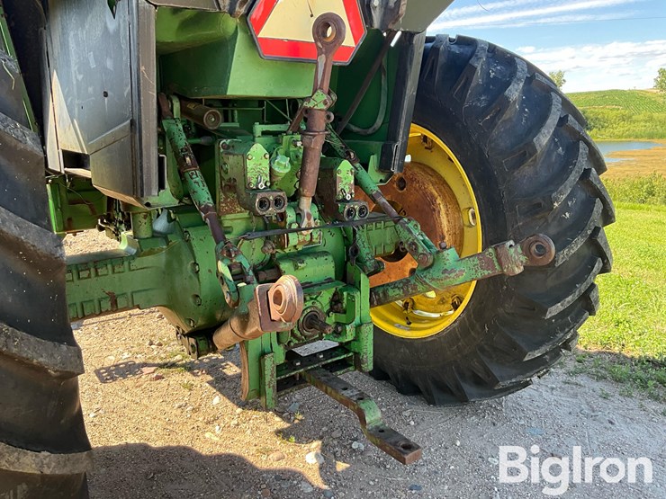 1980-john-deere-4440-image-13