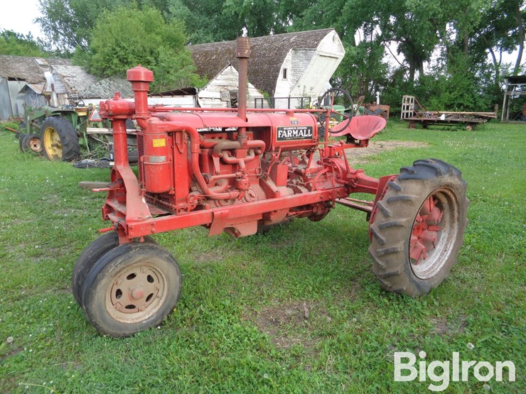 1938-farmall-f-20-2wd-tractor-image-1