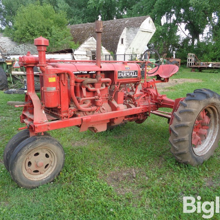 1938 Farmall F-20 2WD Tractor
