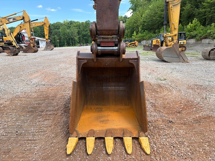 caterpillar-328d-lcr-image-13