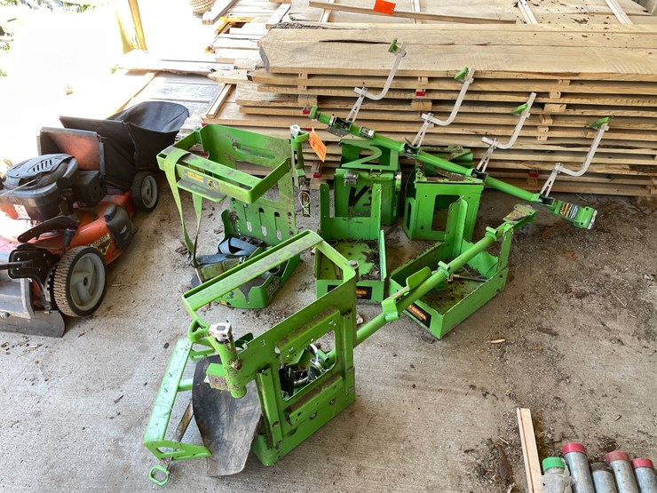 #7174-•-assortment-of-green-tough-ind.-trailer-racks-and-cages-image-2