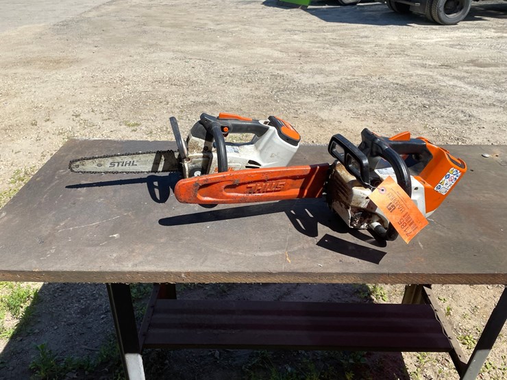 #7185-•-(2)-stihl-electric-chainsaws-image-4