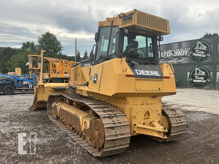 2014-deere-750k-xlt-image-2