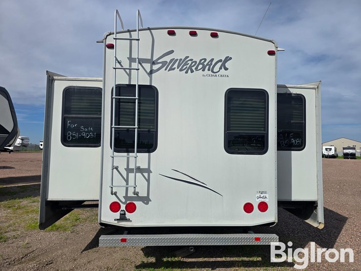 2014-forest-river-silverback-29refw-5th-wheel-camper-image-6