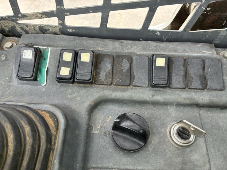 takeuchi-tl12-image-22