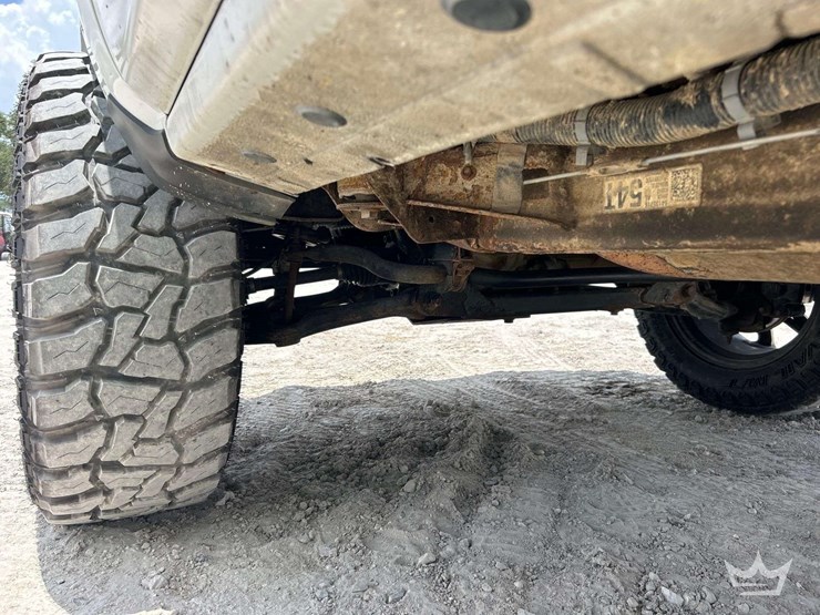 2018-chevrolet-silverado-1500-image-17