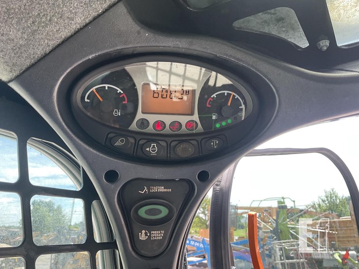 2020-bobcat-t770-image-17
