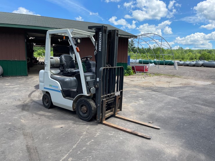 #6065-•-2014-4000lb-unicarriers-lp-forklift-image-7