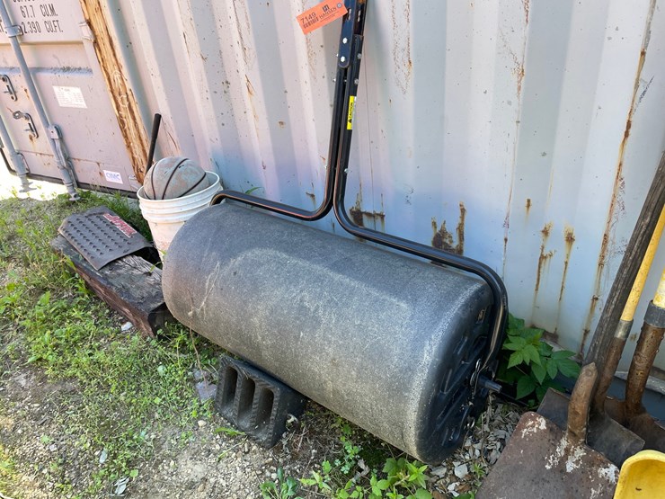 #7149-•-agri-fab-water-weight-lawn-roller-image-1