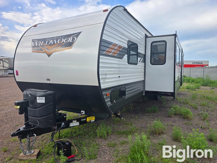 2021-forest-river-wildwood-31lqbts-t/a-travel-trailer-image-1