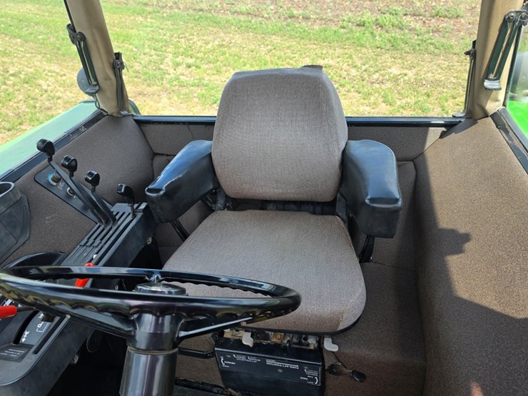 john-deere-4755-image-27