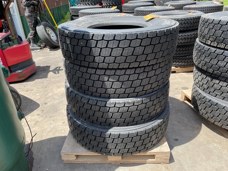 #6515-•-set-of-(4)-semi-tires-image-2
