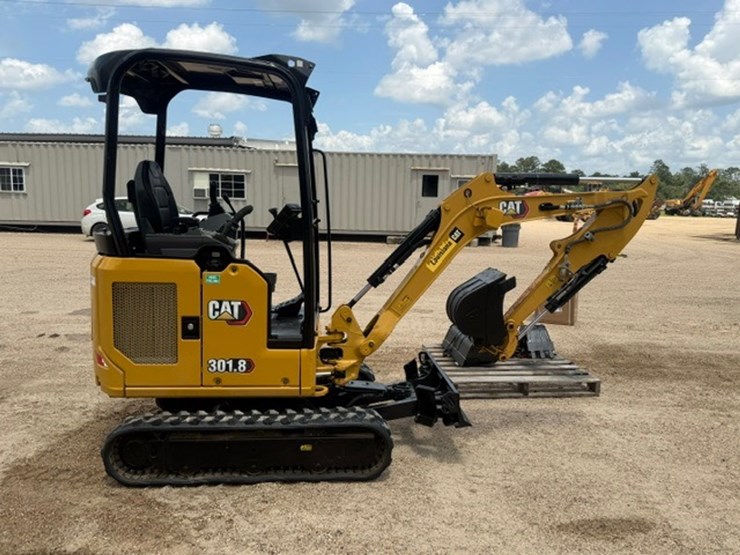 caterpillar-301.8-image-14