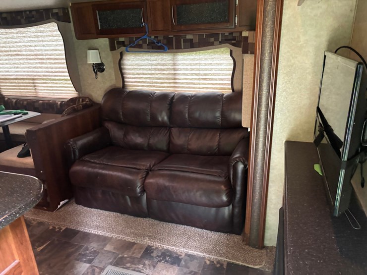 #2231-•-2014-crusader-335-5th-wheel-camper-image-43