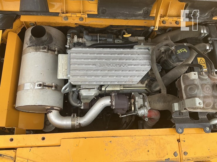 2017-jcb-js131-lc-image-18