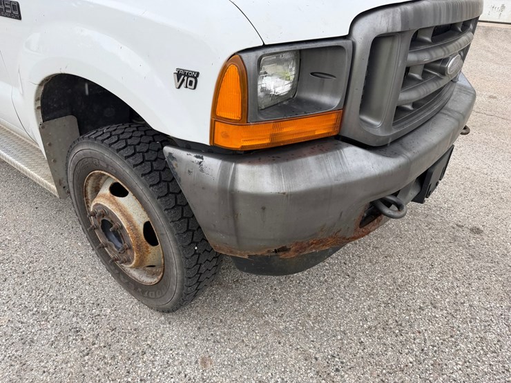 2001-ford-f450-image-17