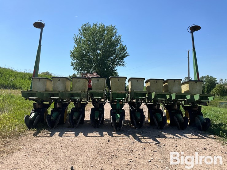 john-deere-7300-image-6