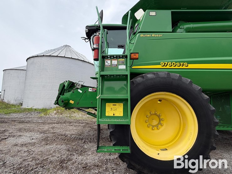 2006-john-deere-9760-sts-image-19