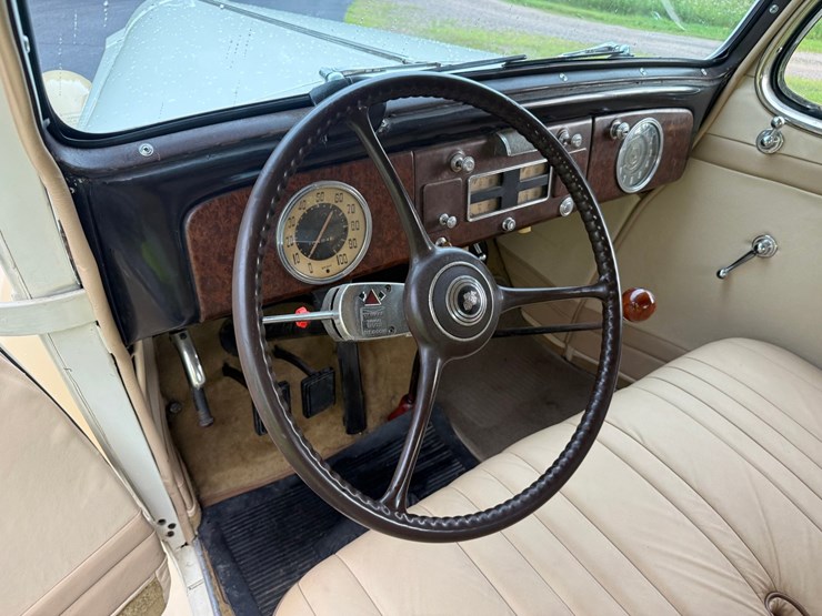 #1372-•-1937-packard-115-c-coupe-image-22