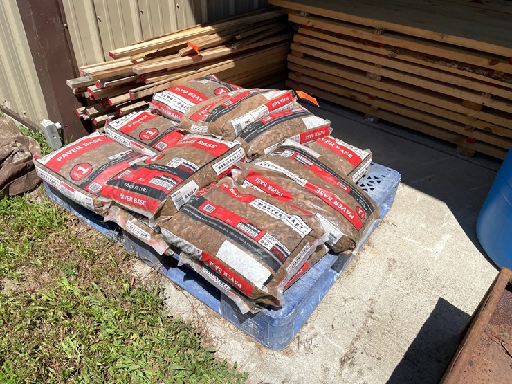 #7166-•-(13)-bags-of-mastercraft-paver-base-image-1