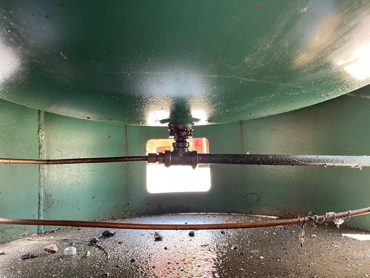 #6077-•-champion-air-compressor-image-13