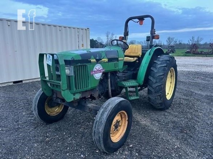 1994-john-deere-5200-image-1