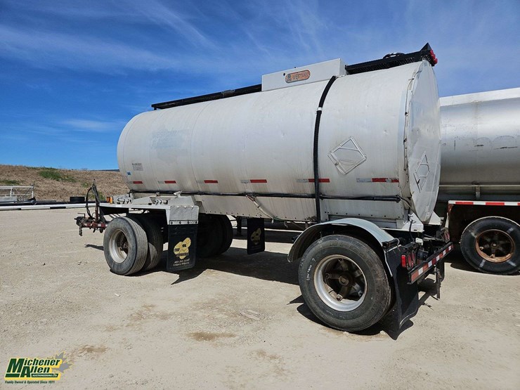 pup-tank-trailer-image-2