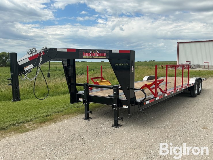 2016-finish-line-gooseneck-t/a-flatbed-trailer-image-1