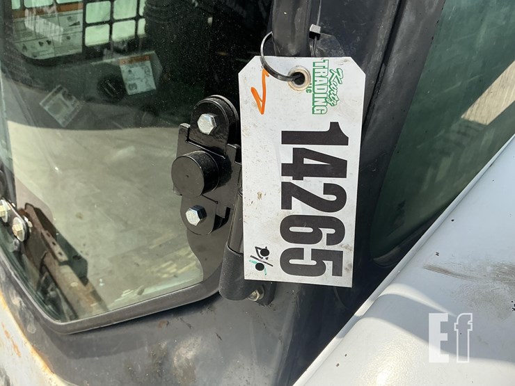 2014-bobcat-s650-image-20