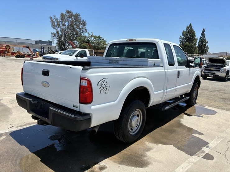 2011-ford-f250-image-3